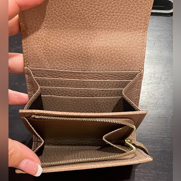 Gucci Beige Leather Wallet - FULL INCLUSION - Picture 8 of 14